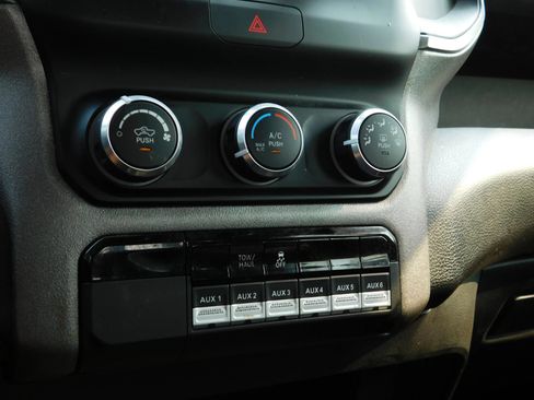 Used 2020 RAM 2500 Tradesman AWD/4WD image 21