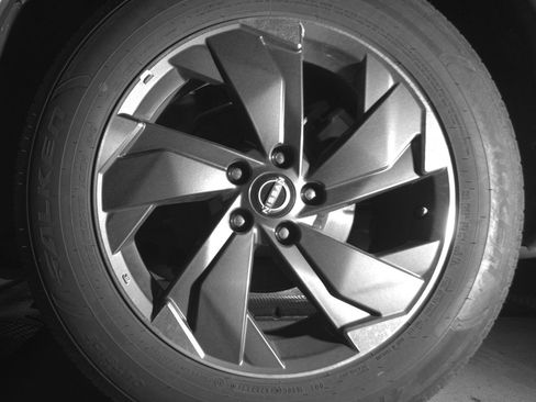 Used 2025 Nissan Rogue SV FWD image 14