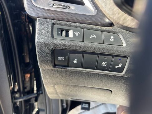 Used 2015 Hyundai Santa Fe Limited w/ Option Group 04 FWD image 19