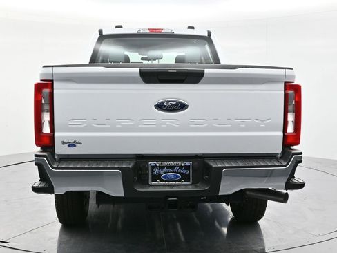 New 2026 Ford F250 XL w/ XL Chrome Package image 6
