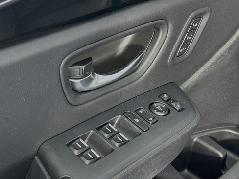 Certified 2024 Honda Pilot TrailSport image 17