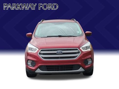 Used 2017 Ford Escape SE w/ SE Leather Comfort Package FWD image 8
