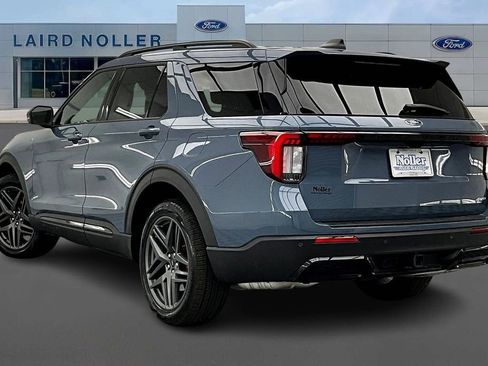 New 2026 Ford Explorer ST-Line w/ ST-Line Street Pack AWD/4WD image 3