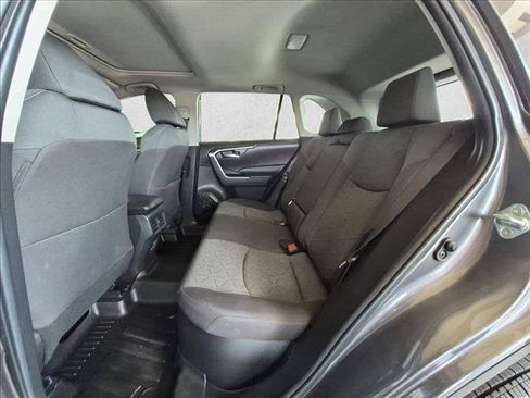 Used 2022 Toyota RAV4 XLE w/ Convenience Package AWD/4WD image 19