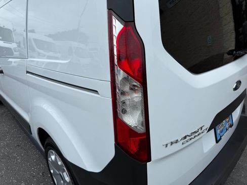 Used 2018 Ford Transit Connect XL image 40