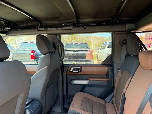 Used 2023 Ford Bronco Outer Banks AWD/4WD image 11