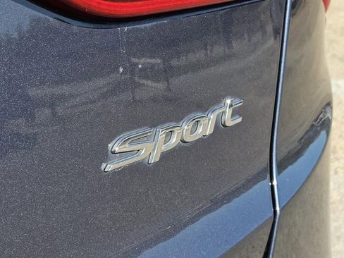 Used 2017 Hyundai Santa Fe Sport image 8