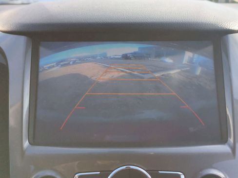 Used 2017 Chevrolet Cruze LT w/ Sun And Sound Package FWD image 29