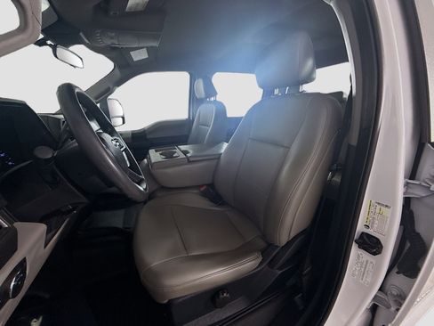 Used 2020 Ford F250 XL w/ Power Equipment Group image 21