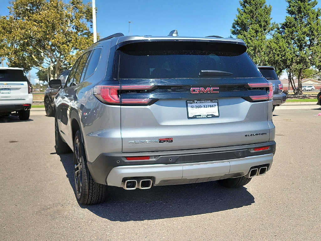 Used 2025 GMC Acadia Elevation FWD image 9