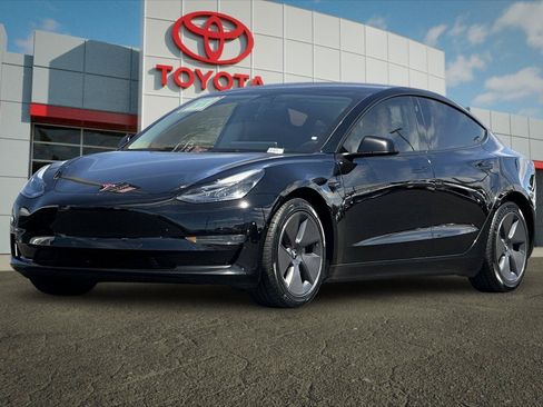 Used 2022 Tesla Model 3 Long Range AWD/4WD image 7