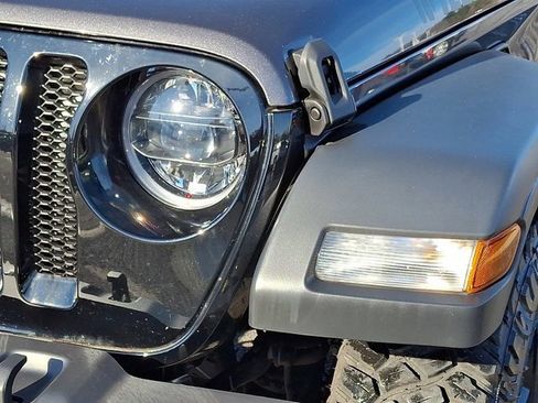 Certified 2023 Jeep Wrangler Willys image 11