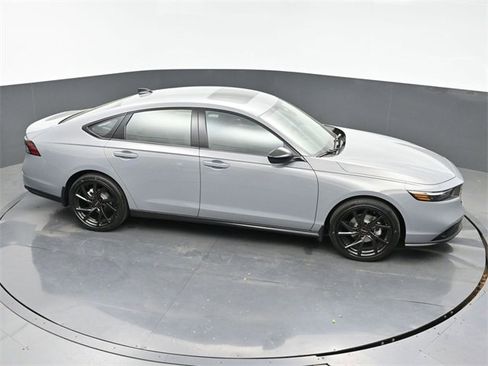 New 2025 Honda Accord SE image 34