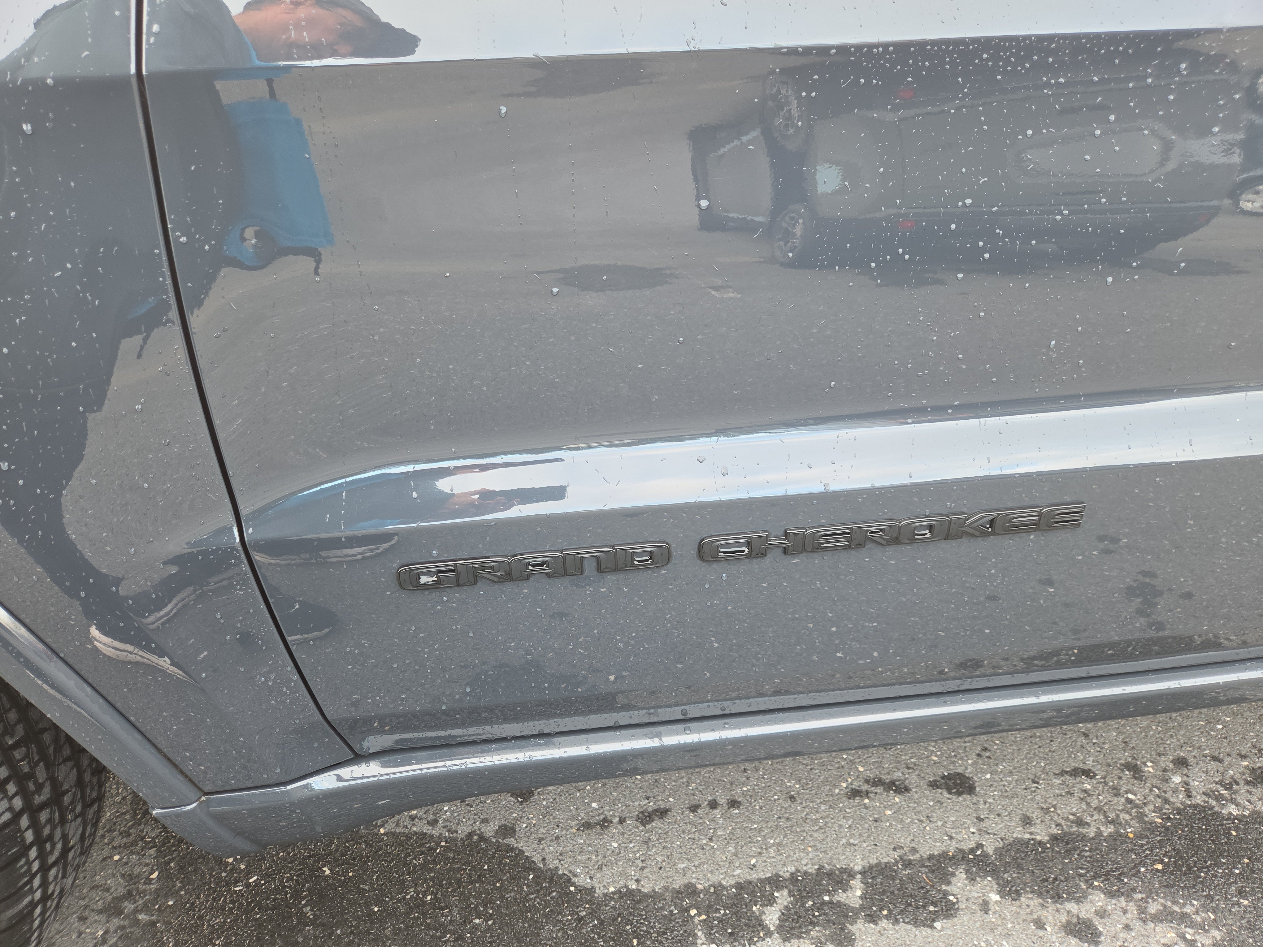 Used 2018 Jeep Grand Cherokee Altitude AWD/4WD image 20