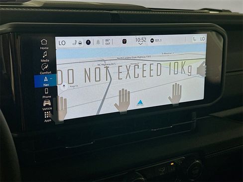 New 2025 Jeep Gladiator Sport image 15