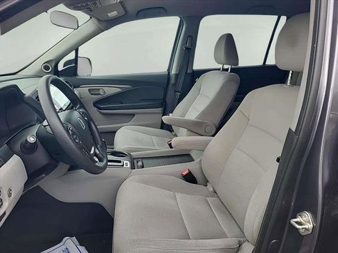 Used 2017 Honda Pilot EX image 13