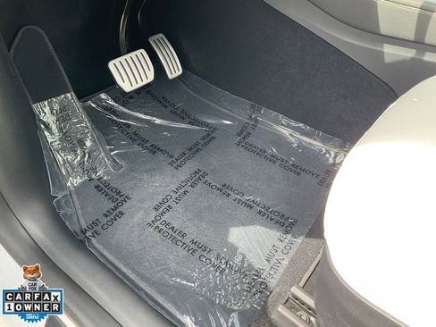 Used 2023 Tesla Model Y Performance image 20