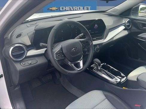 New 2026 Chevrolet Trax LT FWD image 7