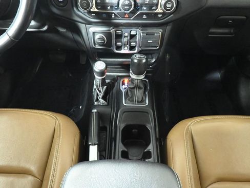 Used 2021 Jeep Wrangler Unlimited Sahara w/ Cold Weather Group image 25