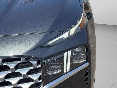 Used 2023 Hyundai Santa Fe Limited image 10