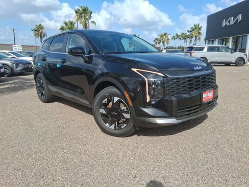 New 2026 Kia Sportage LX FWD image 1