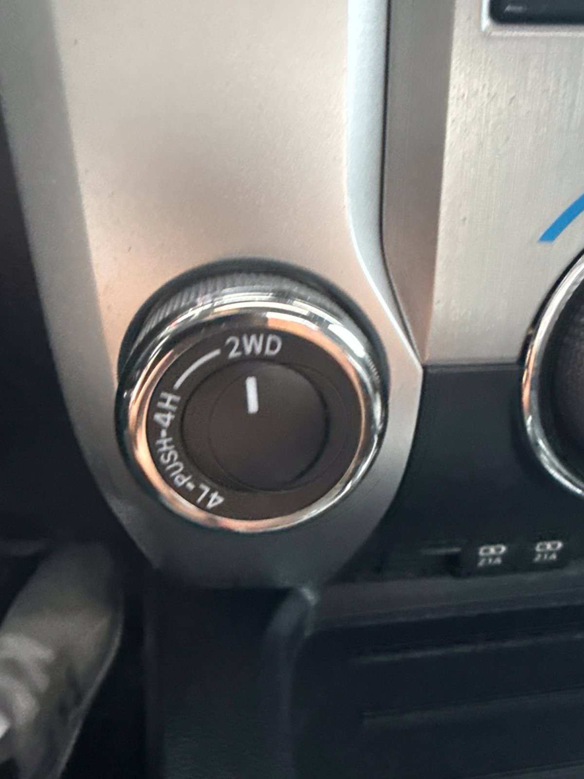 Used 2020 Toyota Tundra Limited w/ Limited Premium Package AWD/4WD image 21