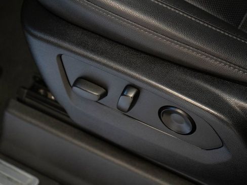 Used 2022 GMC Sierra 1500 SLT image 18