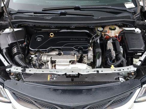 Used 2019 Chevrolet Cruze LS w/ LS Convenience Package FWD image 11