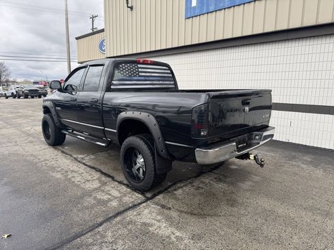 Used 2008 Dodge Ram 1500 Truck ST image 3