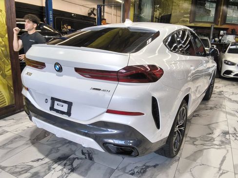 Used 2022 BMW X6 xDrive40i w/ Executive Package AWD/4WD image 4