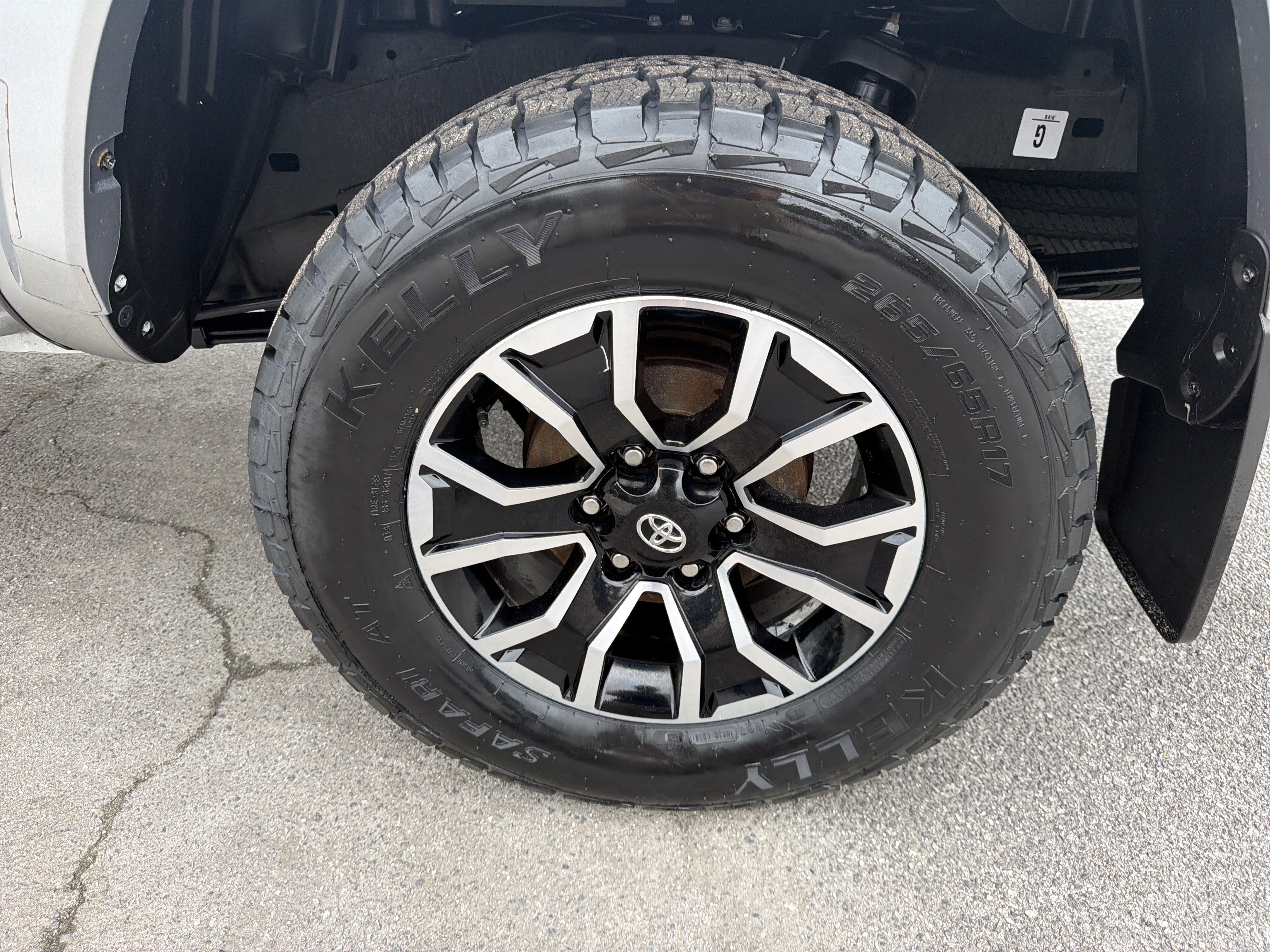 Used 2022 Toyota Tacoma TRD Sport w/ TRD Premium Sport Package AWD/4WD image 20