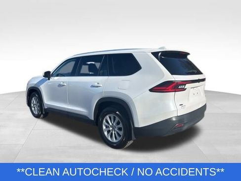 Used 2024 Toyota Grand Highlander XLE image 4