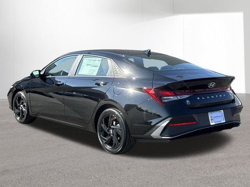New 2026 Hyundai Elantra SEL Sport Premium FWD image 22