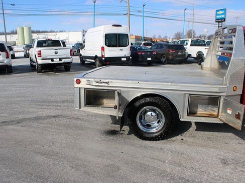 Used 2017 RAM 3500 Tradesman w/ Chrome Appearance Group image 10