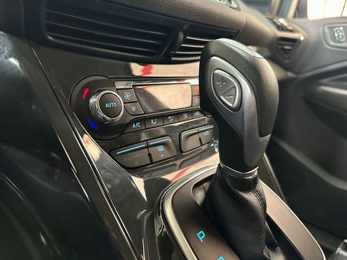 Used 2014 Ford Escape Titanium image 24