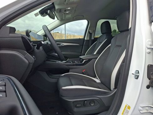 Used 2025 Buick Envision Sport Touring AWD/4WD image 13
