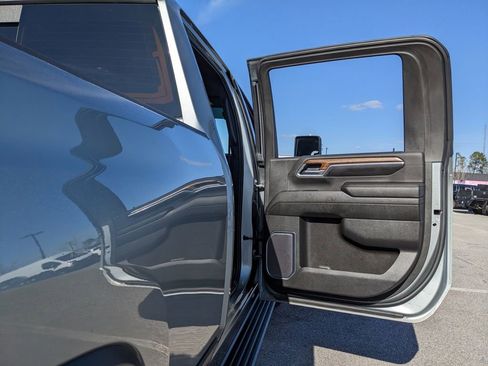 Used 2024 Chevrolet Silverado 2500 High Country w/ Technology Package image 68