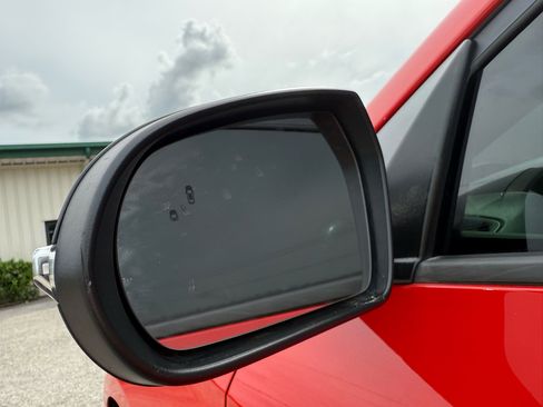 Used 2022 Hyundai Veloster N image 40