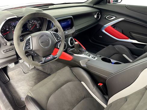 Used 2023 Chevrolet Camaro SS RWD image 5