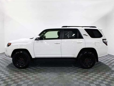 Certified 2024 Toyota 4Runner TRD Off-Road Premium w/ Moonroof Package AWD/4WD image 3