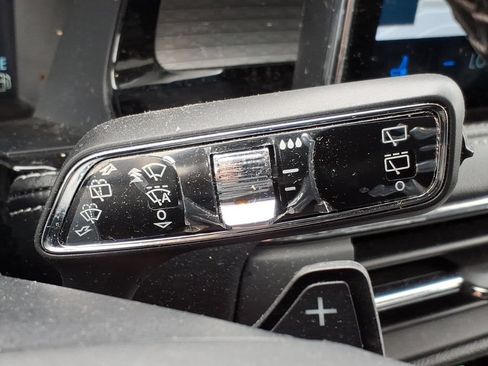 Used 2023 Lincoln Corsair AWD w/ Equipment Group 101A image 22