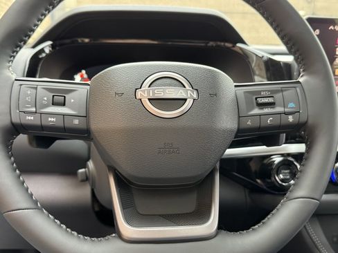 New 2026 Nissan Pathfinder Platinum AWD/4WD image 15