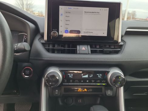 Used 2024 Toyota RAV4 XLE image 24