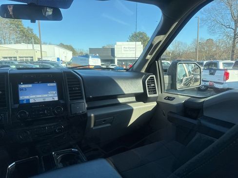 Used 2017 Ford F150 XL w/ Equipment Group 101A Mid image 11