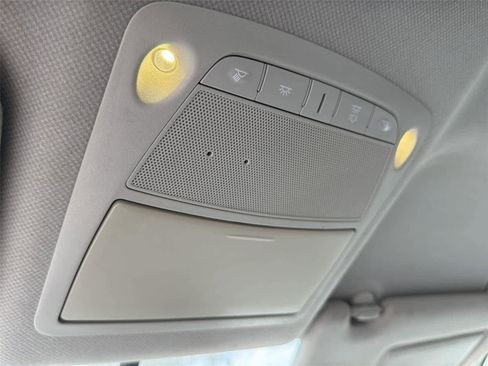Used 2019 Nissan Sentra SR FWD image 40