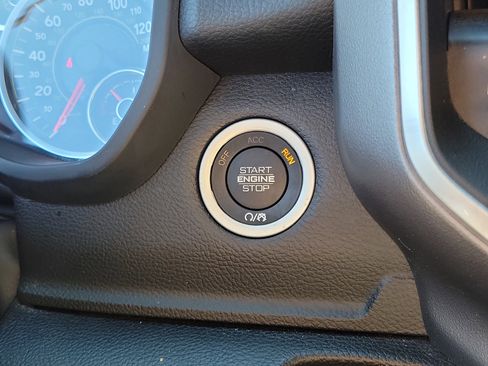 Used 2023 RAM 1500 Big Horn AWD/4WD image 28