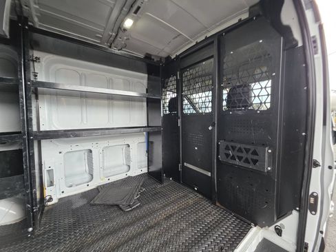 Used 2023 Ford Transit 250 Medium Roof AWD image 26