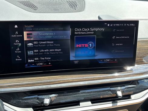 Used 2023 BMW X7 xDrive40i w/ Premium Package AWD/4WD image 12