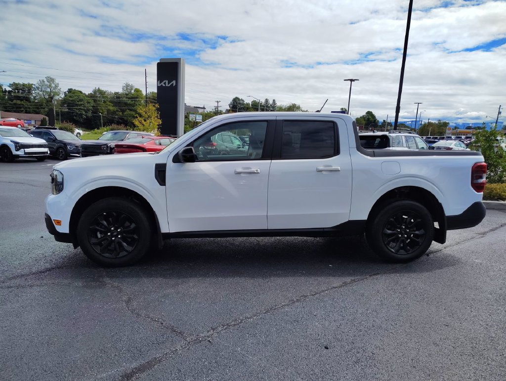 Used 2024 Ford Maverick Lariat w/ Black Appearance Package AWD/4WD image 3