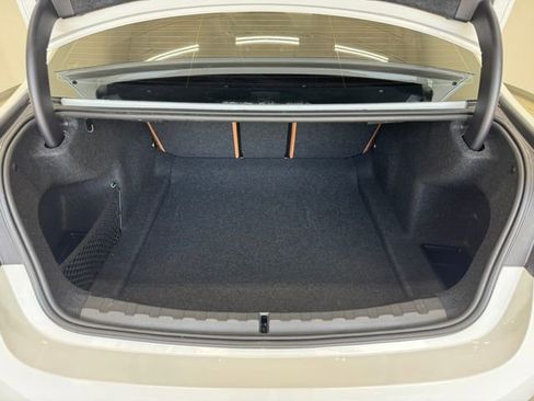 Used 2025 BMW 330i Sedan w/ Convenience Package image 8